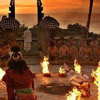 uluwatu temple uluwatu bali attractions tour service tour package in Bali